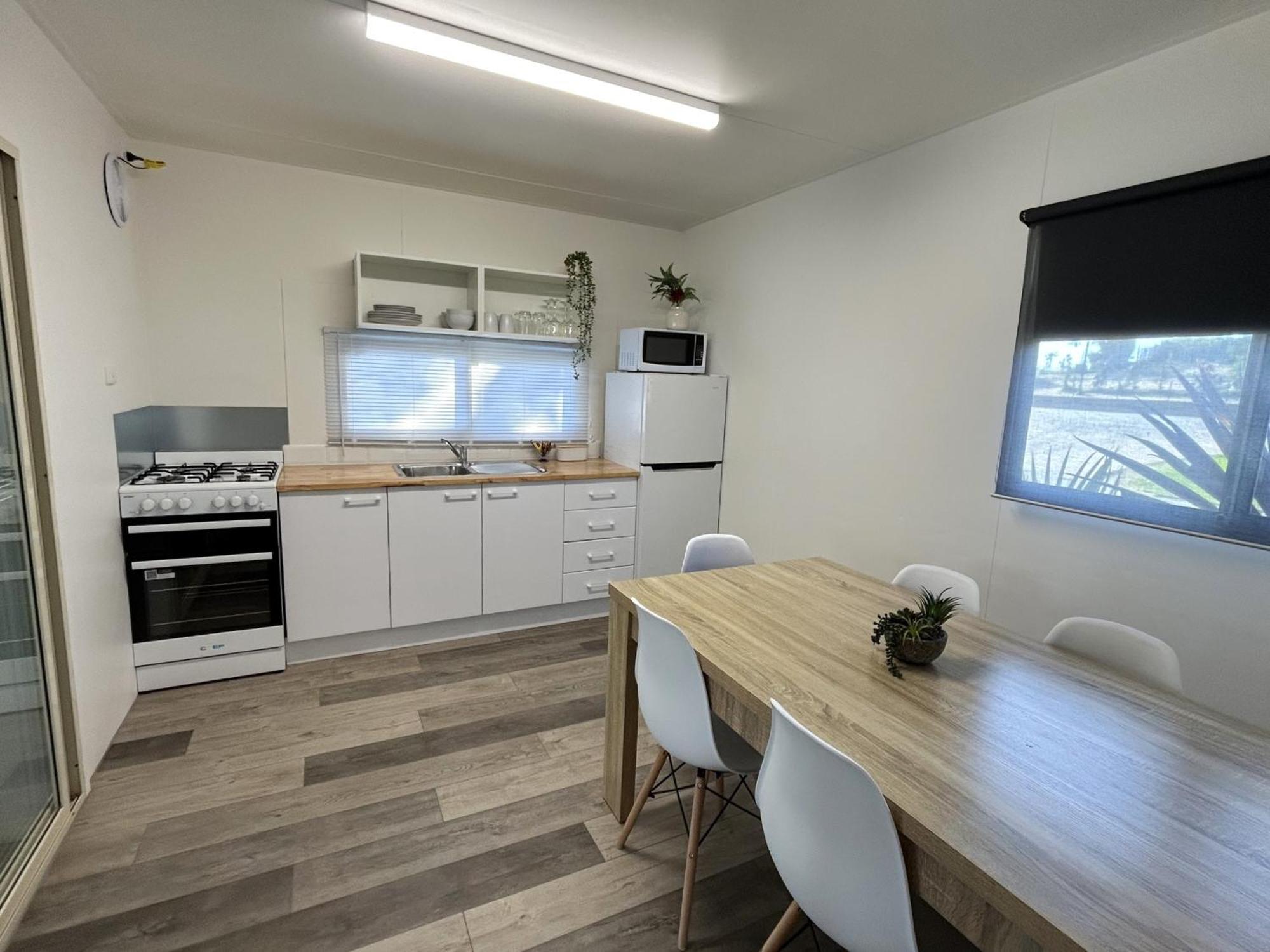 Mandurah Coastal Holiday Park Bagian luar foto